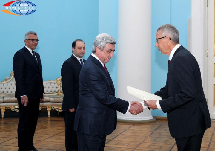 Serzh Sargsyan, Ian Alexander Hill