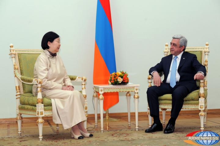 Serzh Sargsyan,Banzragch Delgermaa