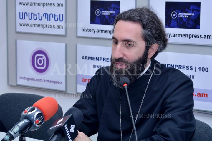 Priest Asoghik Karapetyan