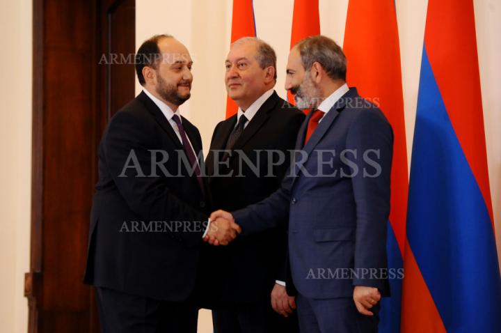 Արայիկ Հարությունյան, Արմեն Սարգսյան, Նիկոլ Փաշինյան
