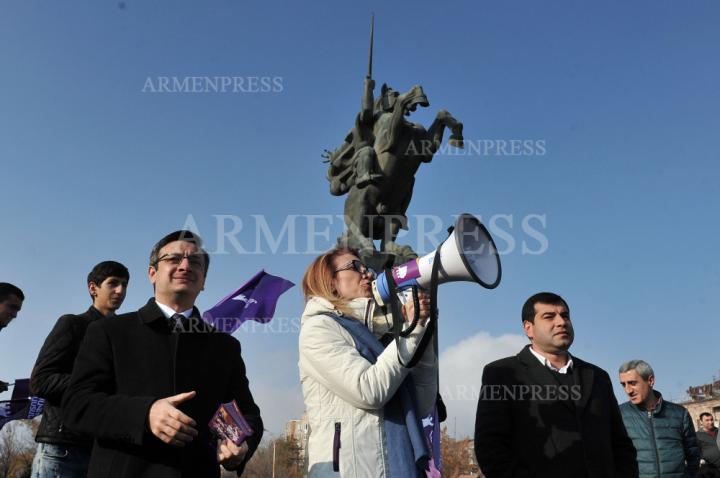 Գևորգ Գորգիսյան,Մանե Թանդիլյան