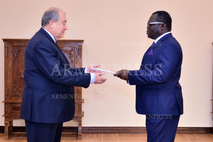 Armen Sarkissian, Nukpo Kleman Kikin