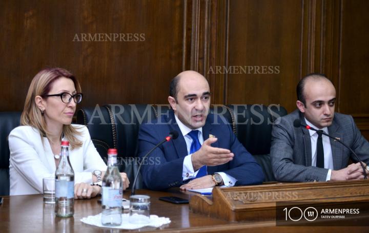Մանե Թանդիլյան, Էդմոն Մարուքյան, 