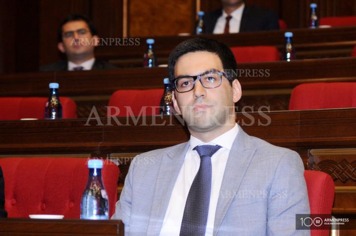 Ռուստամ Բադասյան