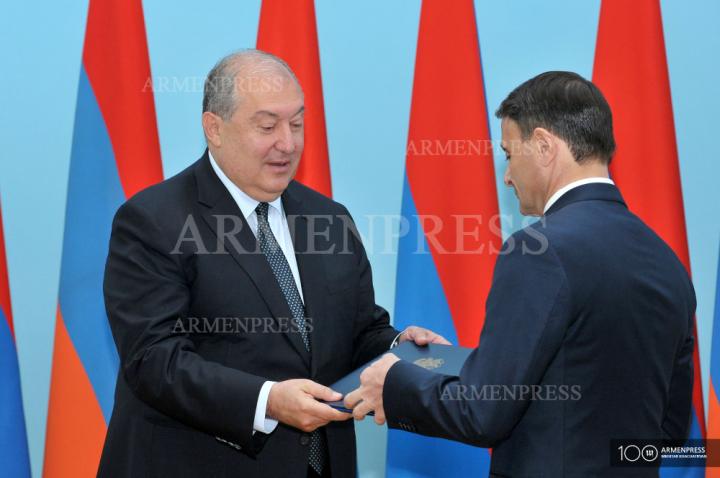 Armen Sarkissian, Valeriy Osipyan