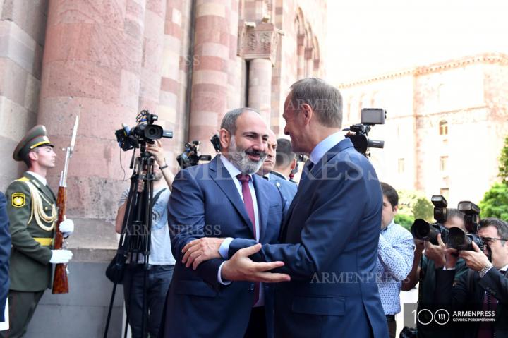 Դոնալդ Տուսկ, Նիկոլ Փաշինյան