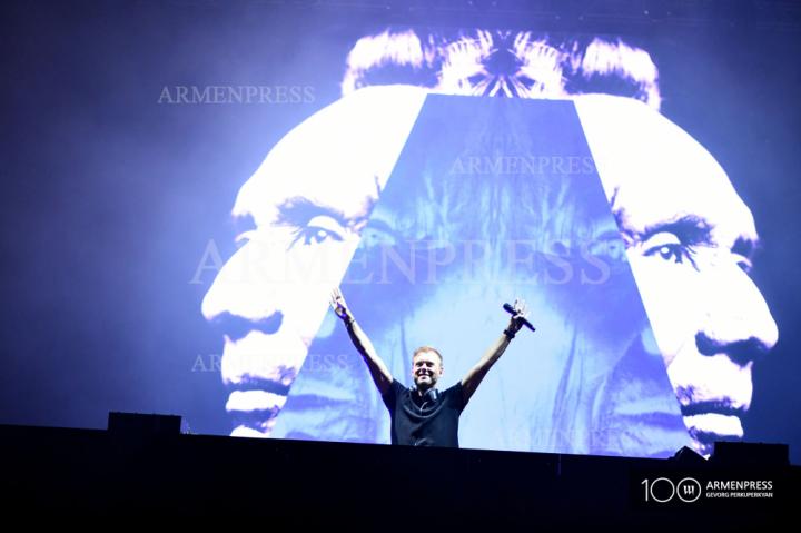 Armin Van Buuren