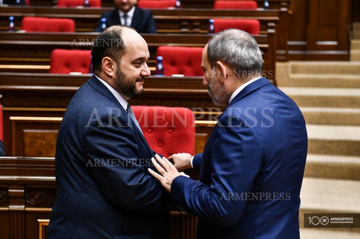 Արայիկ Հարությունյան, Նիկոլ Փաշինյան