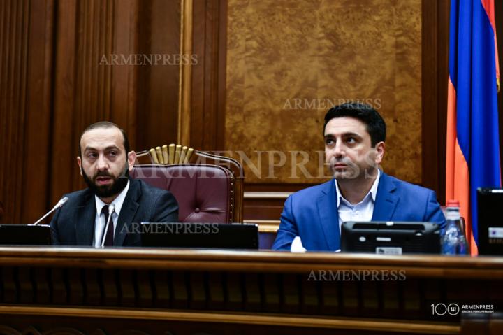 Արարատ Միրզոյան, Ալեն Սիմոնյան