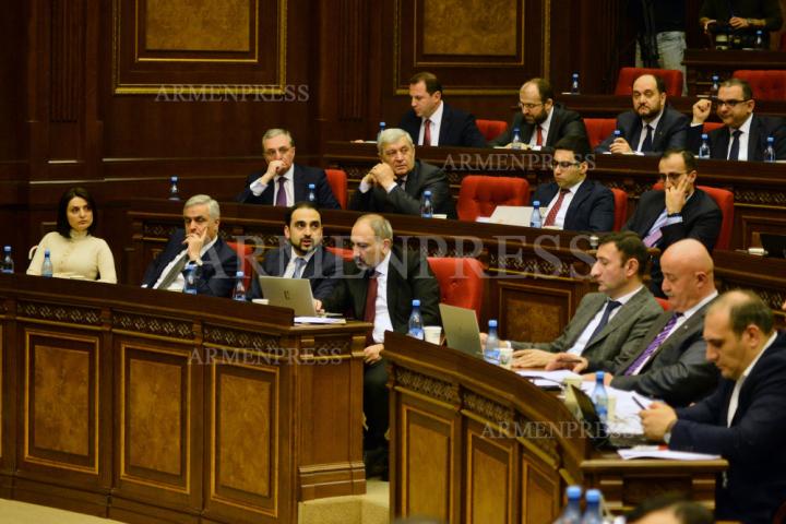 Séance de questions-réponses entre l'Assemblée nationale 
d'Arménie et le gouvernement