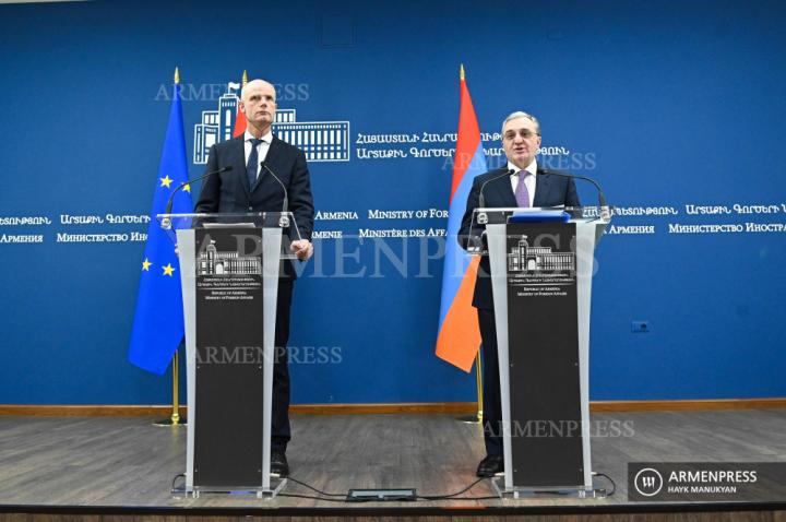 Conférence de presse conjointe du ministre des Affaires 
étrangères de la République d’Arménie, Zohrab Mnatsakanian, 
et du ministre néerlandais des Affaires étrangères Stef Blok
Conférenc