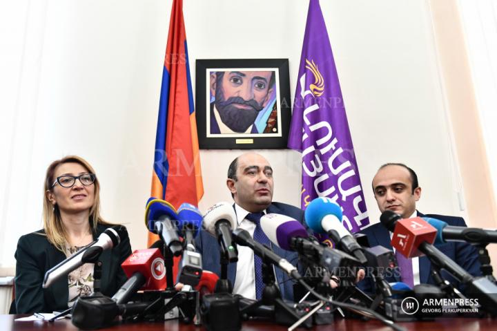 Մանե Թանդիլյան, Էդմոն Մարուքյան, Տարոն Սիմոնյան