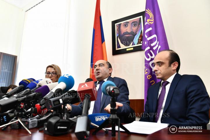 Մանե Թանդիլյան, Էդմոն Մարուքյան, Տարոն Սիմոնյան