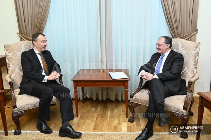 Toivo Klaar, Zohrab Mnatsakanyan 