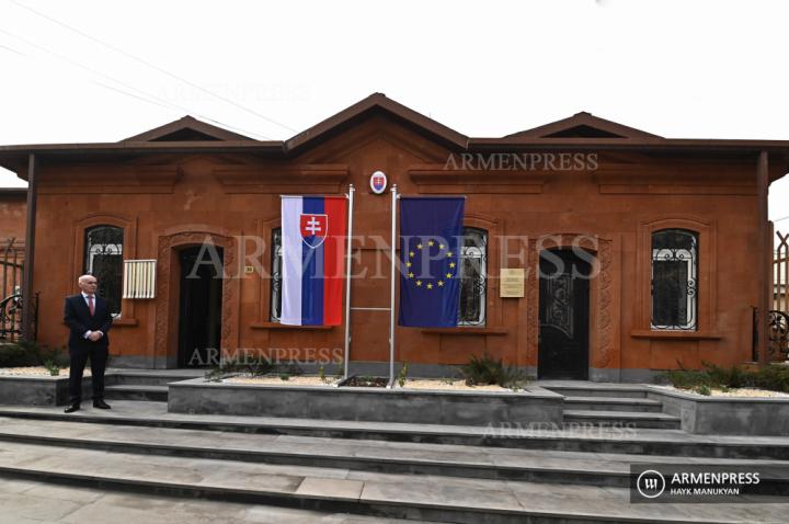 Cérémonie d’inauguration de l'ambassade de la République 
Slovaque en République d'Arménie

