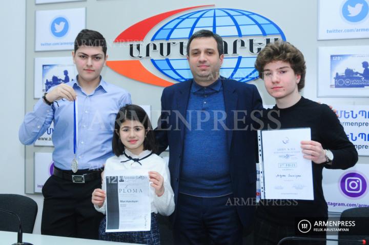 Les élèves représentant l'Arménie des Olympiades 
internationales sont revenus avec des médailles
