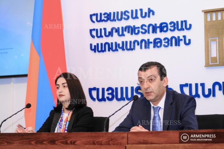 Conférence de presse du membre du Conseil d'administration 
de la Banque centrale, Arthur Stepanian 