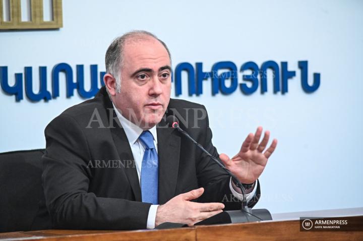Conférence de presse du maire adjoint Sergueï Haroutiounian