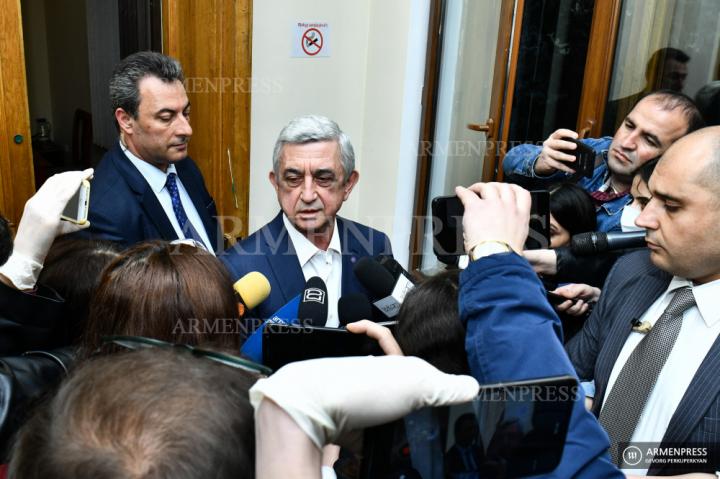 Serge Sarkissian a participé à la séance de la commission 
chargée d'examiner les circonstances de la Guerre d'avril
