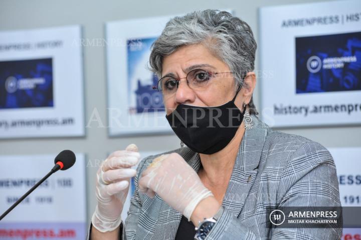 Conférence de presse de la directrice de l'Institut de physique 
d'Erevan Ani Aprahamian
