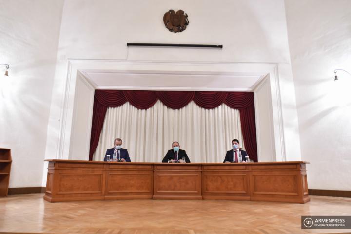 Армен Абазян, Никол Пашинян, Аргишти Кярамян