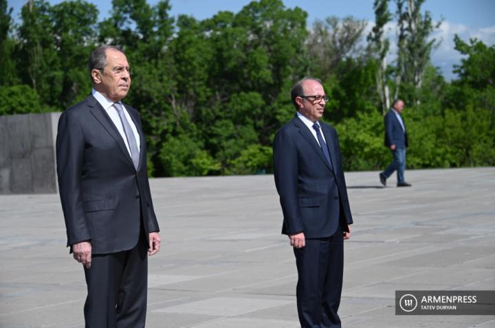 Sergey Lavrov, Ara Ayvazian