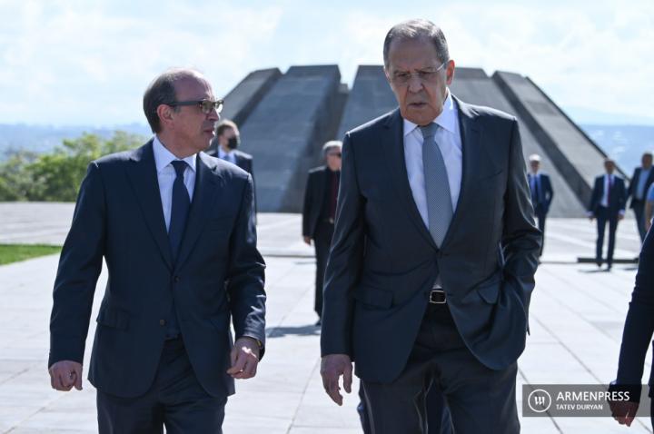Sergey Lavrov, Ara Ayvazian