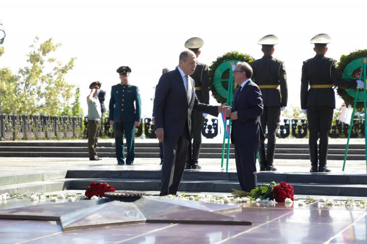 Sergey Lavrov, Ara Aivazian