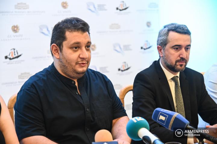 Արտյոմ Նաղդյան, Արա Խզմալյան