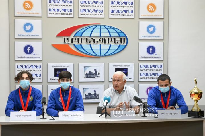Elida Kocharian, Henrik Sahakyan, Vazgen Badalyan, Henrik Chxrikyan