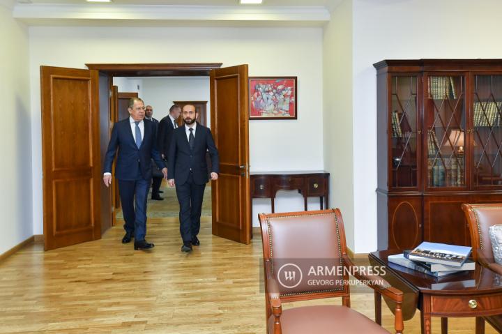 Sergey Lavrov, Ararat Mirzoyan