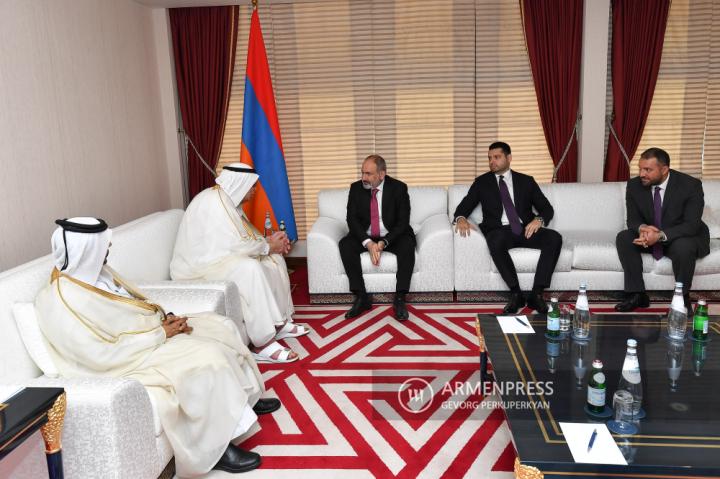 Le Premier ministre arménien rencontre des membres de la 
Qatari Business Association