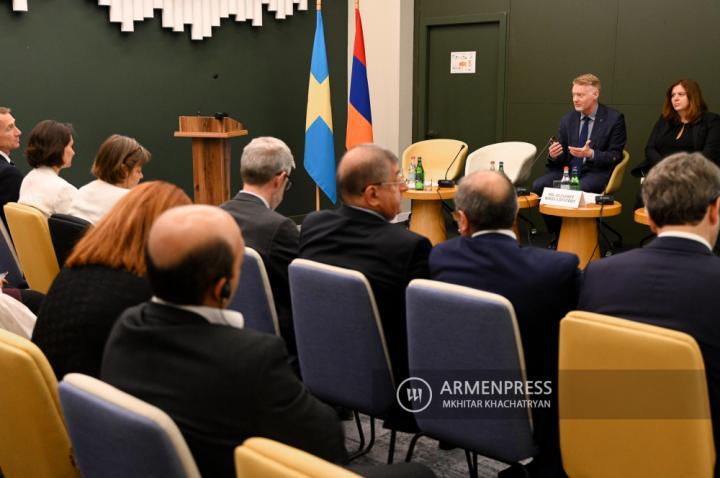 Événement consacré au mémorandum de coopération signé 
entre la Cour judiciaire suprême d'Arménie et l'administration 
des tribunaux nationaux suédois