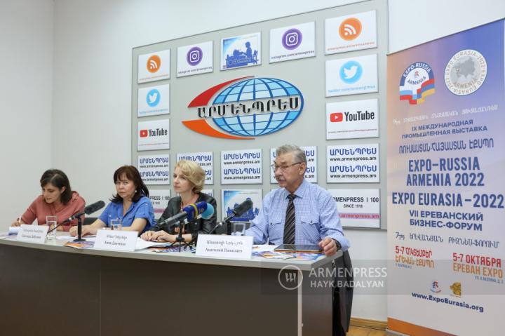 Svetlana Zabelina, Anna Donchenko, Anatoly Nikola