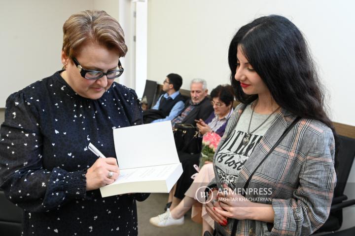 Աննա Կարապետյան