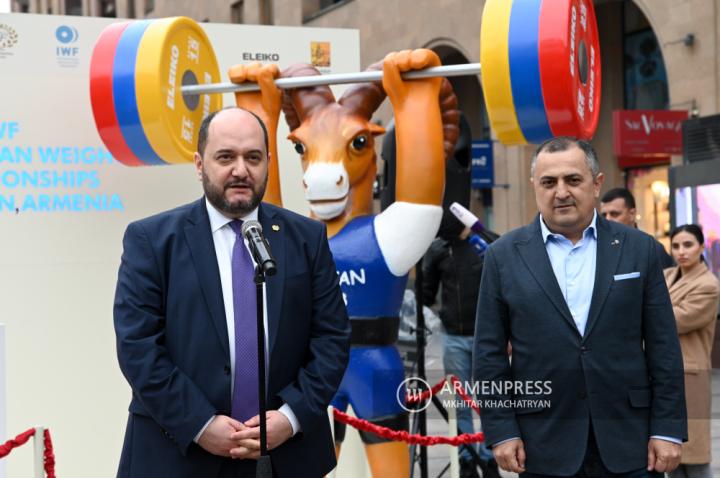 Arayik Harutyunyan, Karen Giloyan