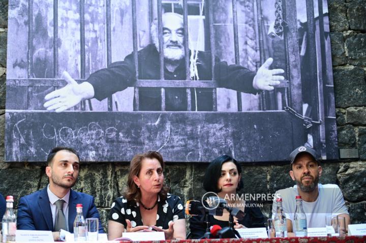 Press conference ahead of Colors of Pomegranate dance 
performance dedicated to 100th anniversary of birth of 
Sergey Parajanov 