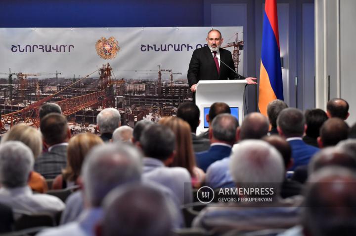 Никол Пашинян принял участие в мероприятии, 
посвященном Дню строителей