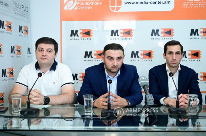 Discussion on urban planning projects proposed by 
candidates for Yerevan municipal elections 