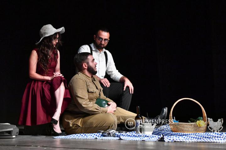 Театрализованной шоу-программой «Art and Fun» 
дан старт мероприятиям, посвященным 80-летию 
Ереванского государственного института театра и кино