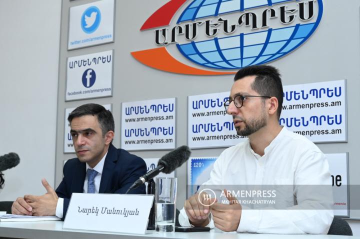 Ermenistan Çalışma ve Sosyal İşler Bakan Yardımcısı Ruben 
Sargsyan ve UNDP ImpactAim Hızlandırıcı Başkanı Narek 
Manukyan'ın basın toplantısı