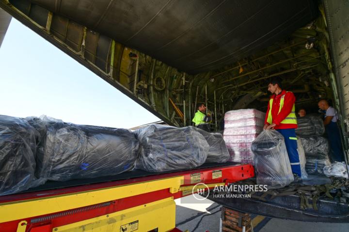 Romania sends two planes with humanitarian aid to 
Armenia 