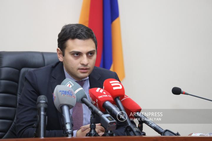 Ermenistan Ekonomi Bakan Yardımcısı Rafael Gevorgyan'ın 
basın toplantısı