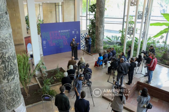 Birinci Yerevan Uluslararası Tiyatro Festivali'ne adanan basın 
toplantısı