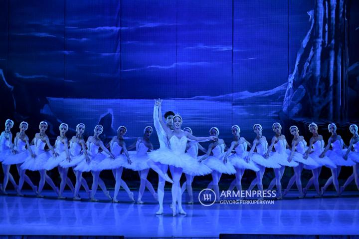 Swan Lake at Yerevan opera theater 