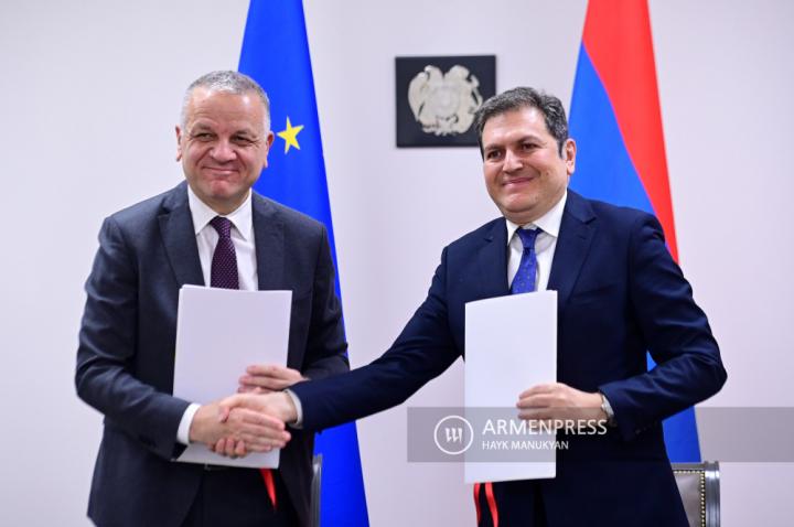 "Ermenistan ile AB arasında Ermenistan'daki AB misyonunun 
statüsüne ilişkin" anlaşma imzalandı