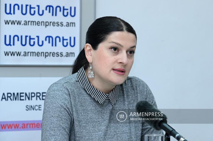 Ermenistan Çalışma ve Sosyal İşler Bakanlığı yapısal 
bölümlerinin bireysel işlevlerini koordine eden danışman 
Gayane Gharagyozyan'ın basın toplantısı