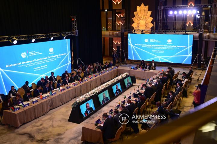 Министерская встреча развивающихся стран, не 
имеющих выхода к морю