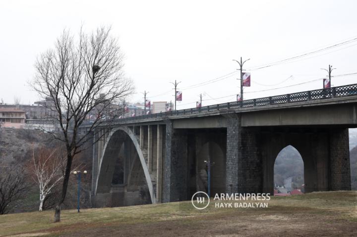 Կիևյան կամուրջը նախքան վերանորոգումը. 2024 
թվականին պլանավորվում է ավարտել կամրջի 
վերանորոգման աշխատանքները
