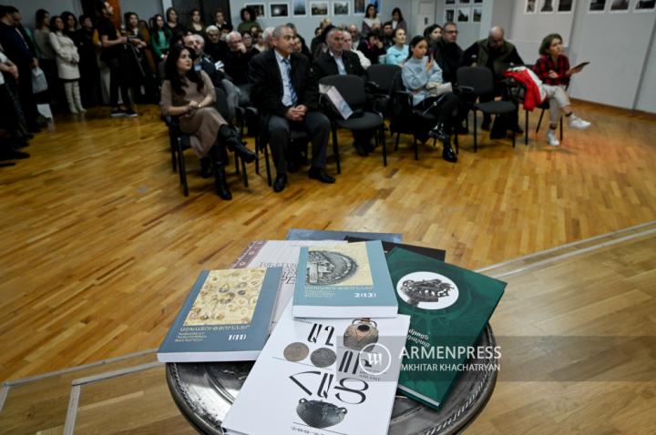 Presentación de libros publicados por el Museo de Historia 
de Armenia en 2023